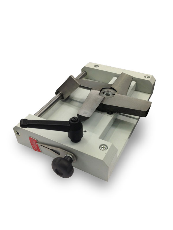 Devices for sharpening food industry blades